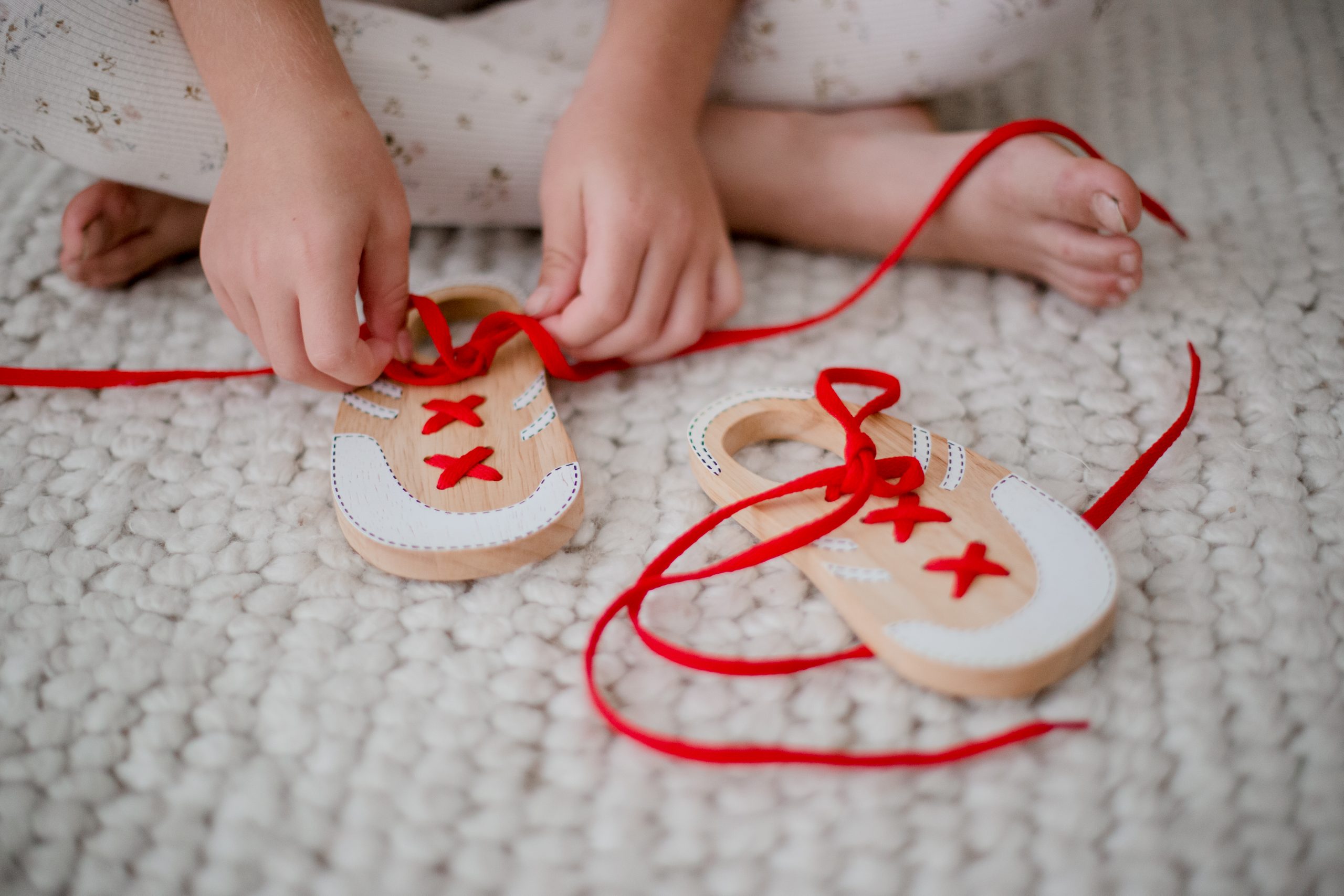 008 TAG @our_life_behind_the_lens1 Let lace shoes - Image 3