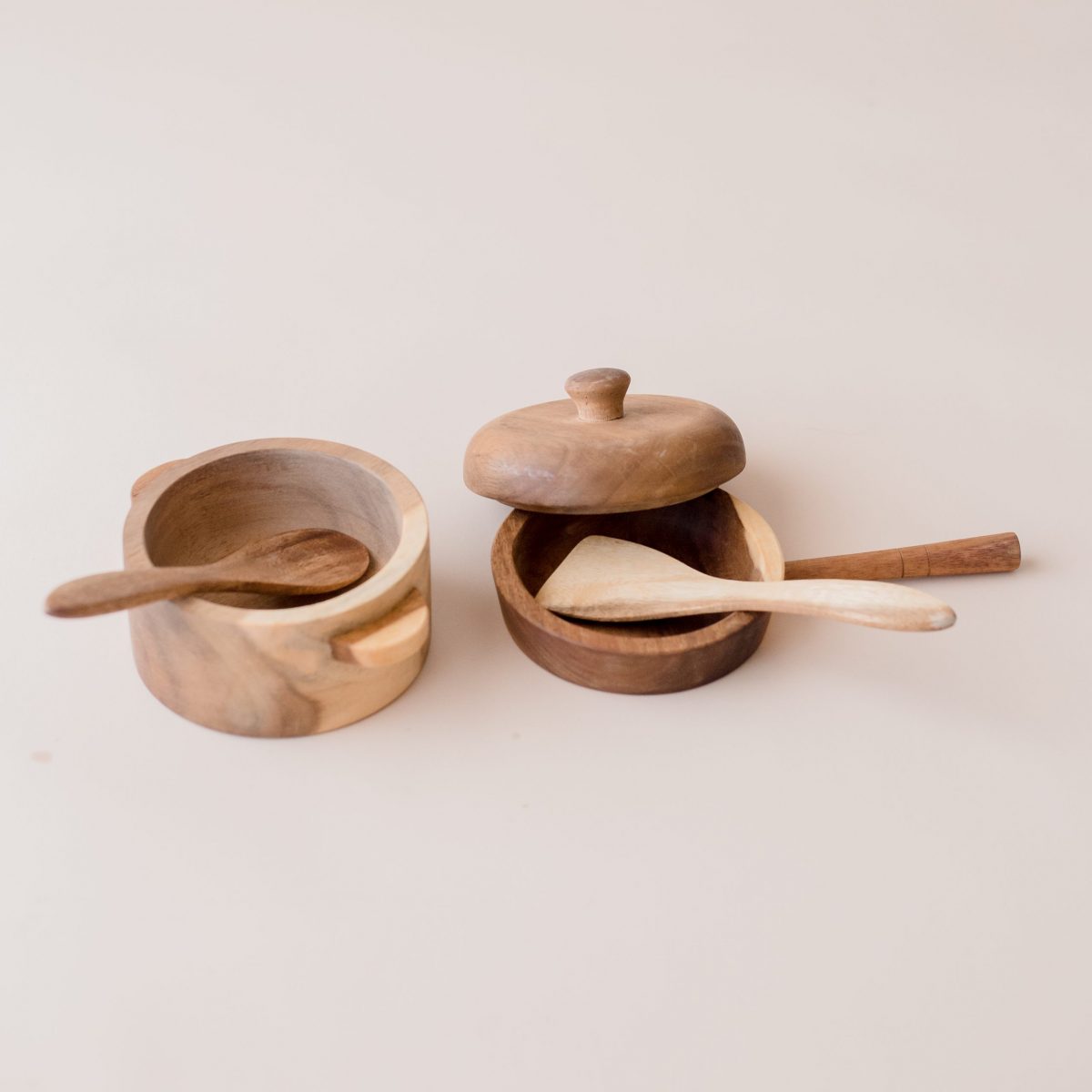 Mahogany Pot and Pan Set - Image 2