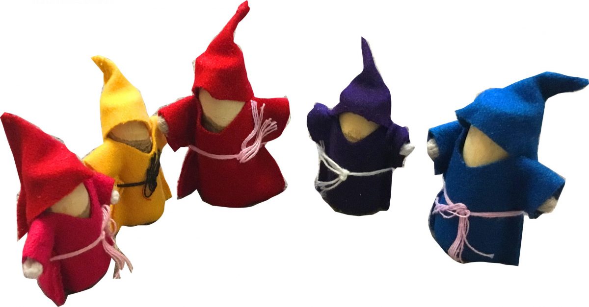 Wooden Gnomes set of 5 - Image 2