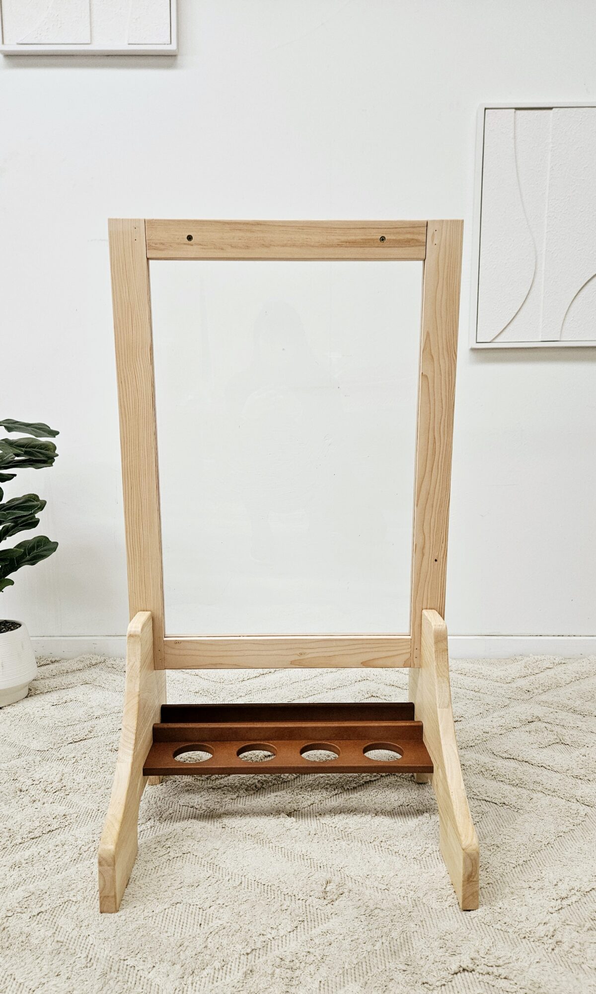 Toddler Perspex Easel - Image 3