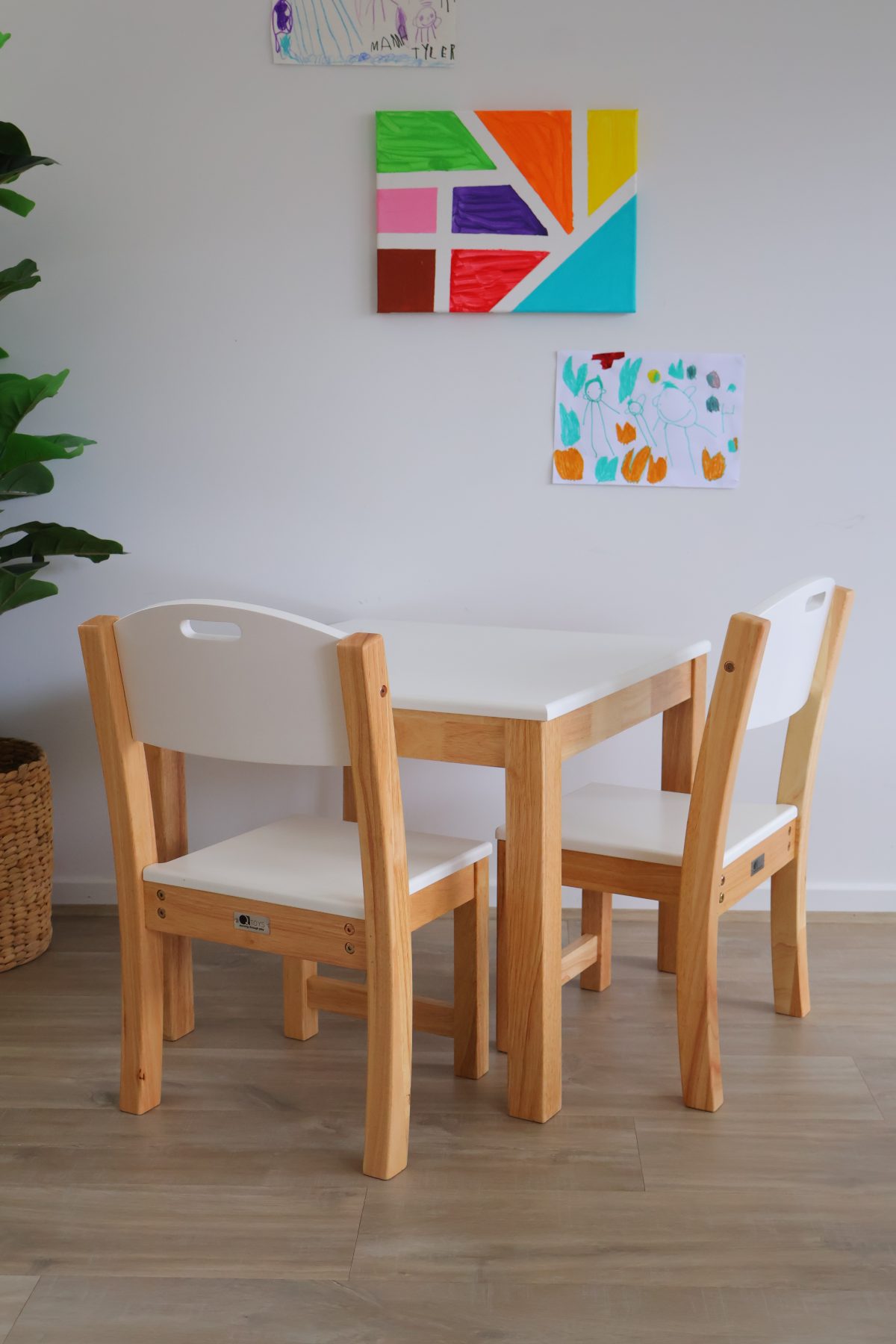White seat stacking chairs - Set of 2 - Image 3