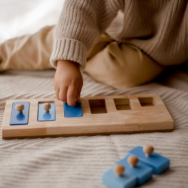 Short-Tall Knob Puzzle-457