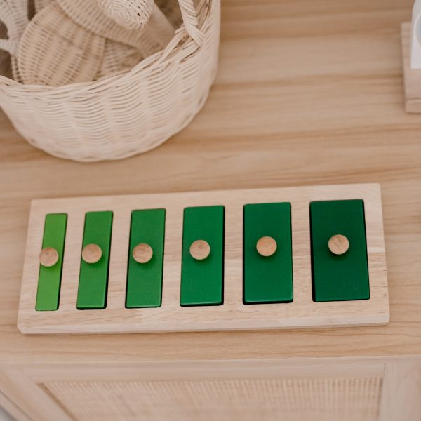 Narrow-wide knob puzzle -463