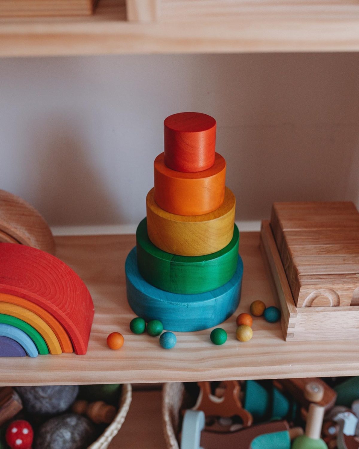 Coloured Nesting and Stacking bowls - Image 2