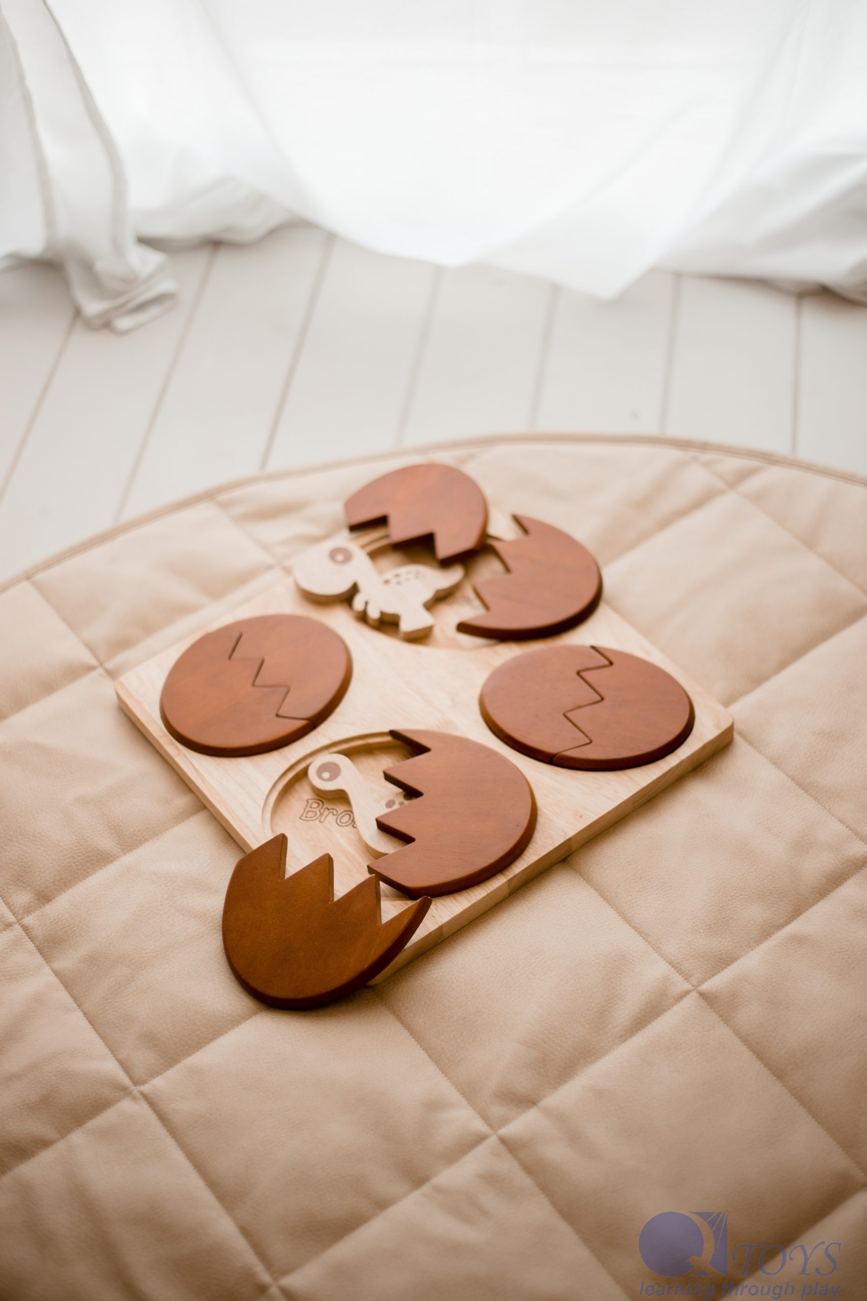 Dinosaur Hatching Puzzle Dinosaur Hatching Puzzle