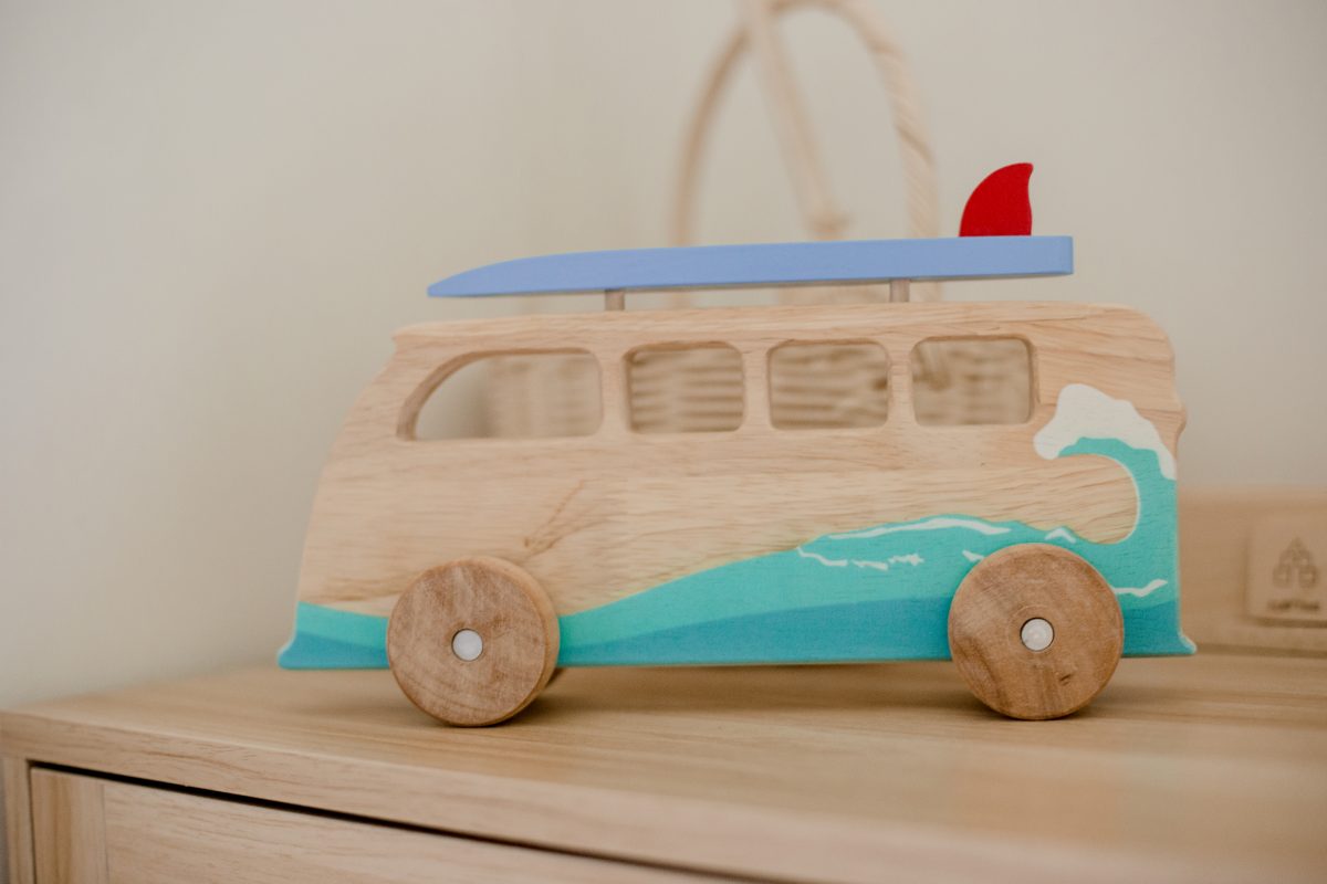 Wooden Surfing Van-613