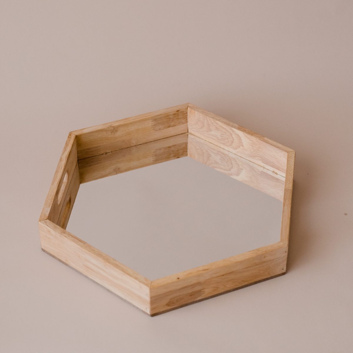 Hexagonal Mirror Trays set of 3 - Image 4