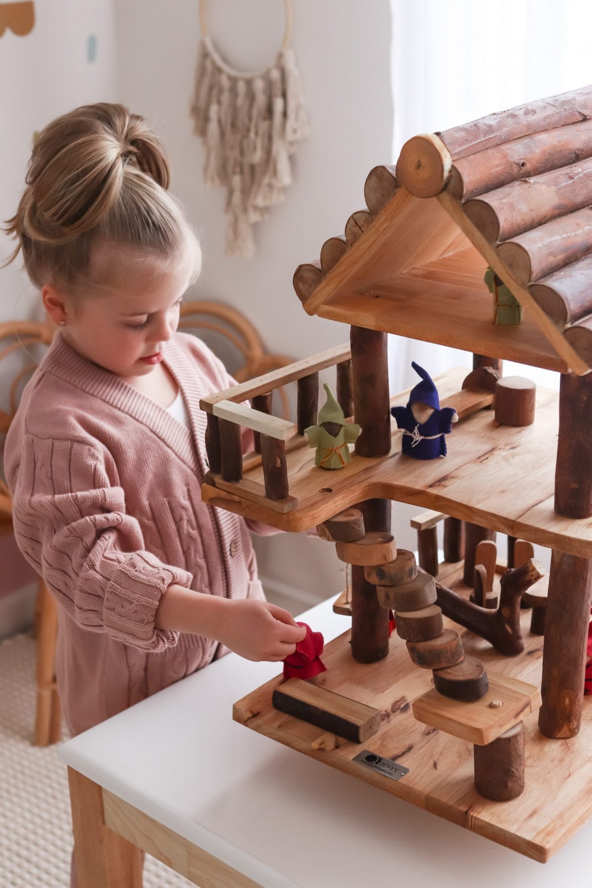 Cottage Doll house - Image 4