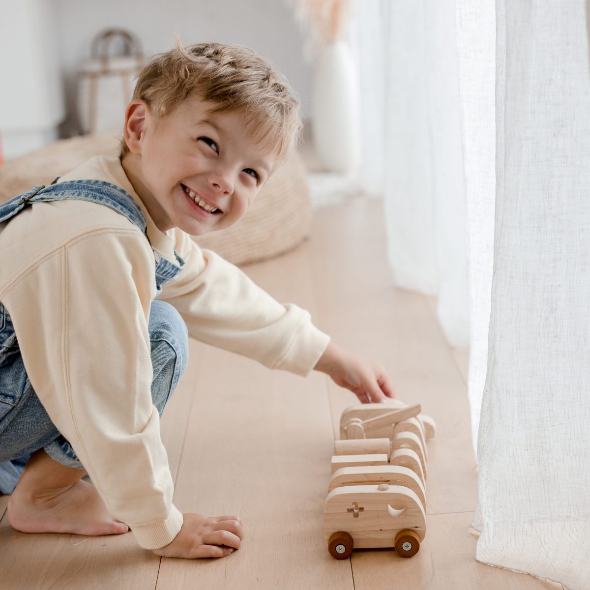 Boys play set deals