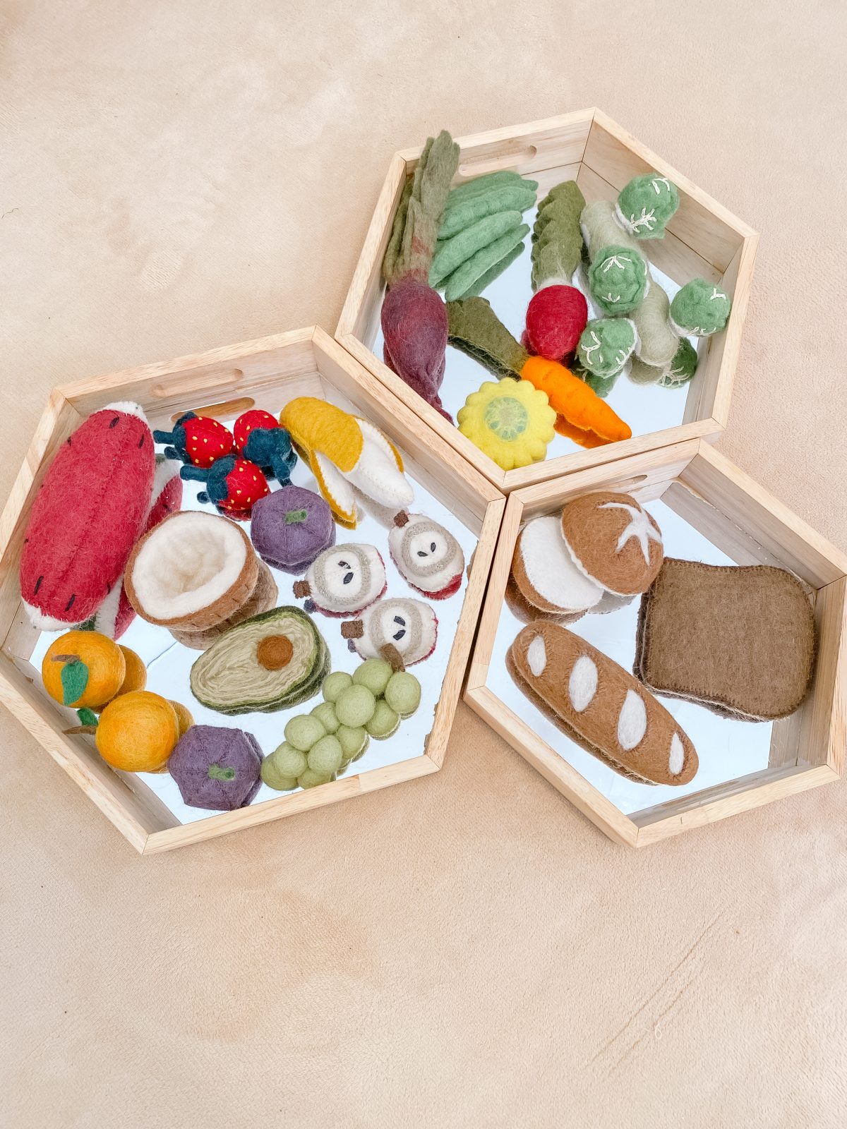 Hexagonal Mirror Trays set of 3 - Image 3