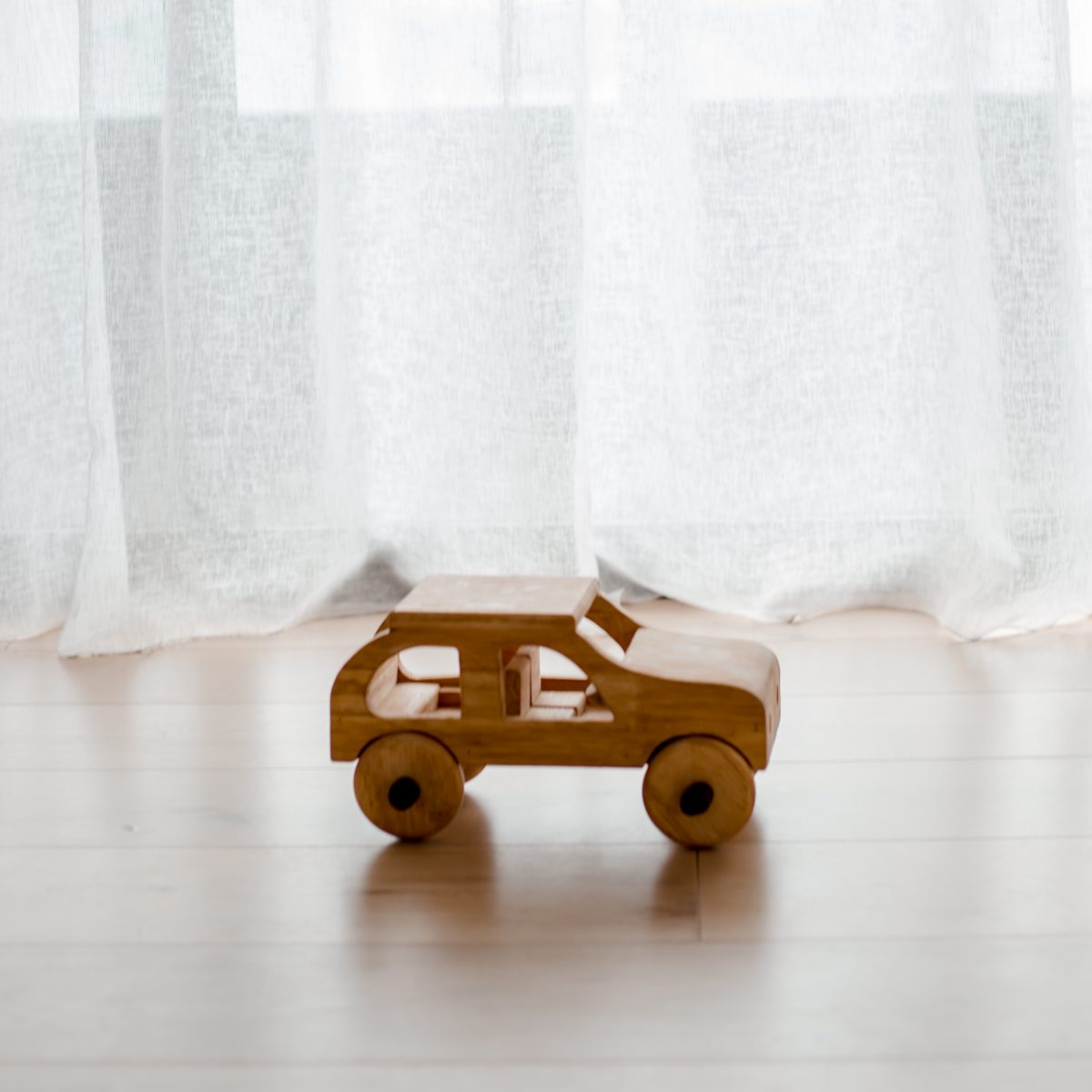 Natural Wooden Car - Image 4