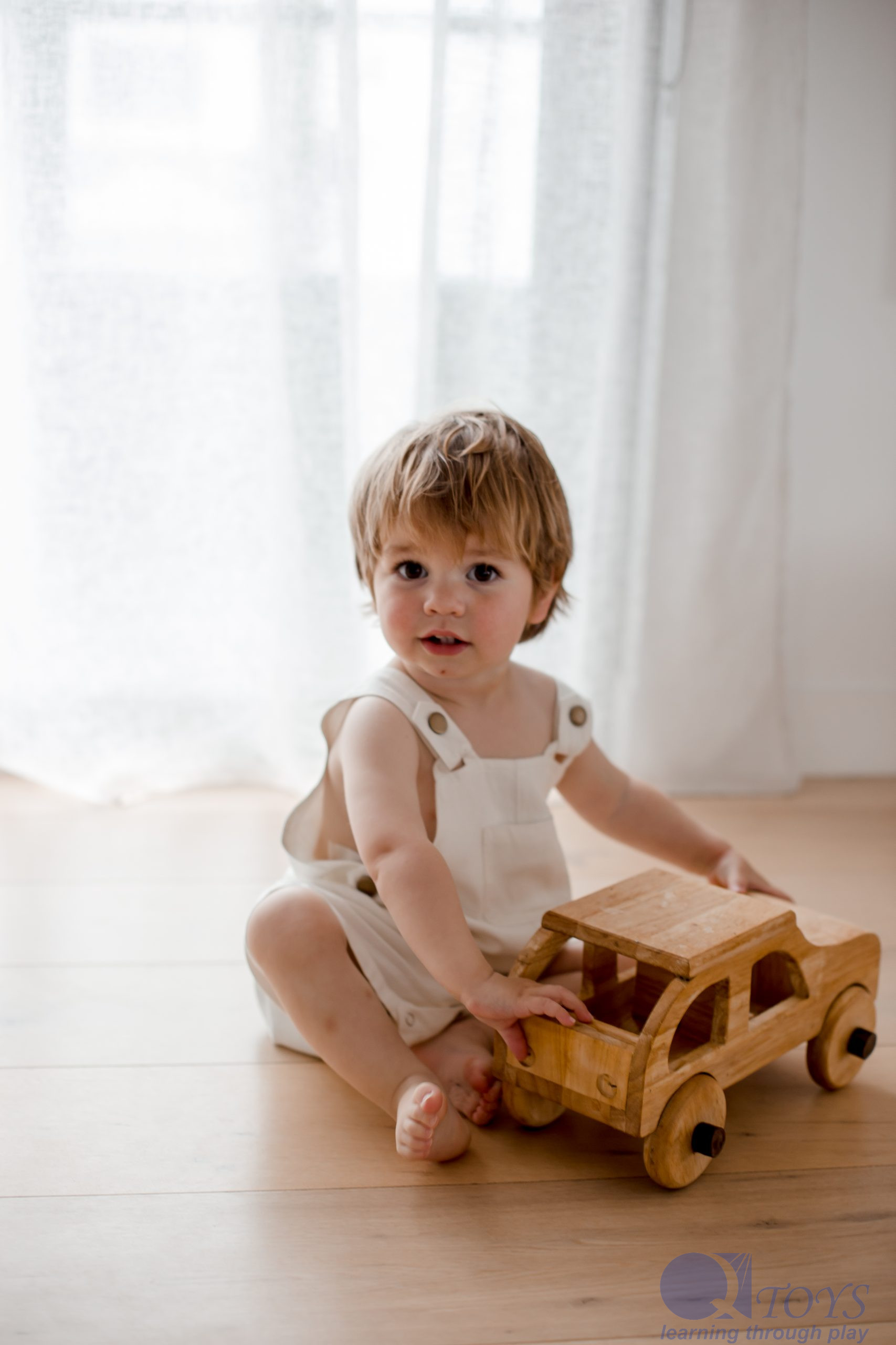 Natural Wooden Car - Image 8