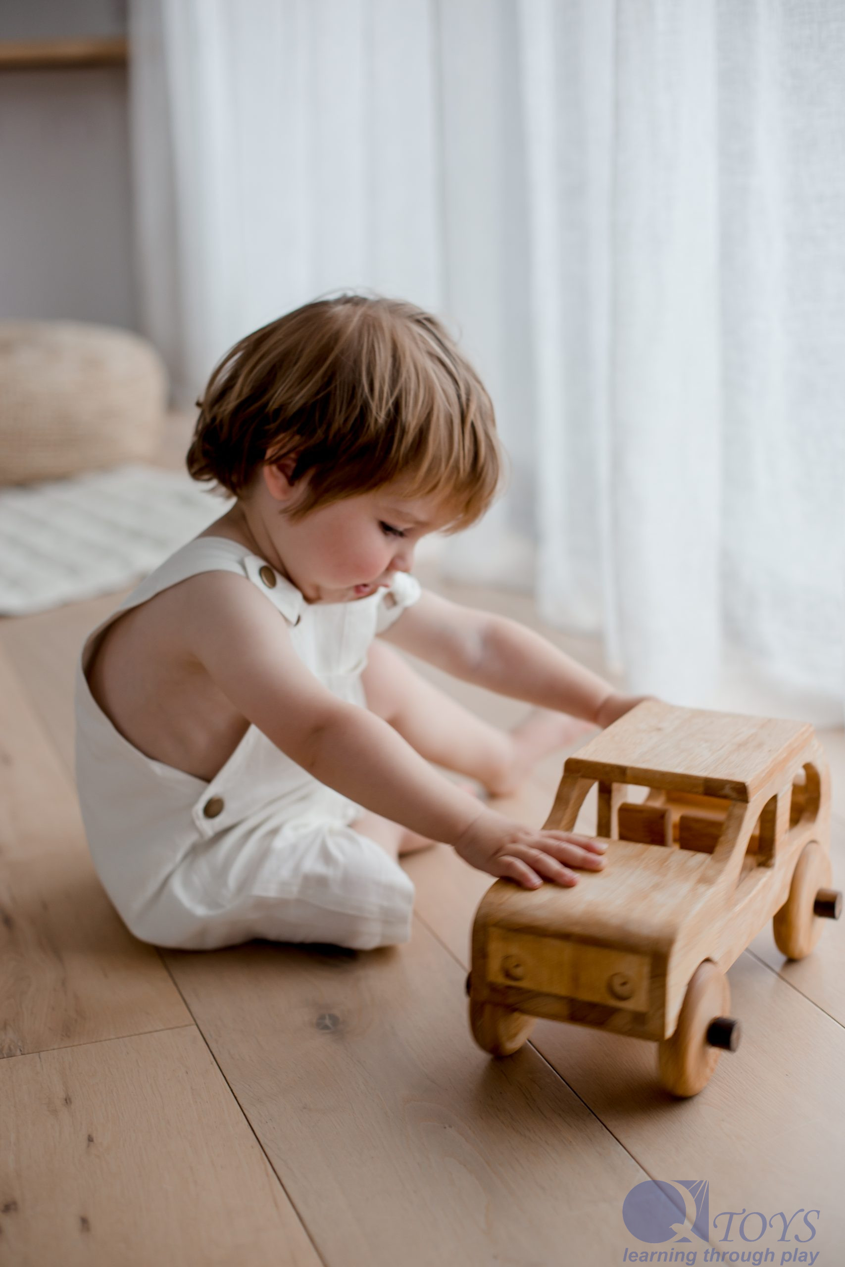 Natural Wooden Car - Image 6