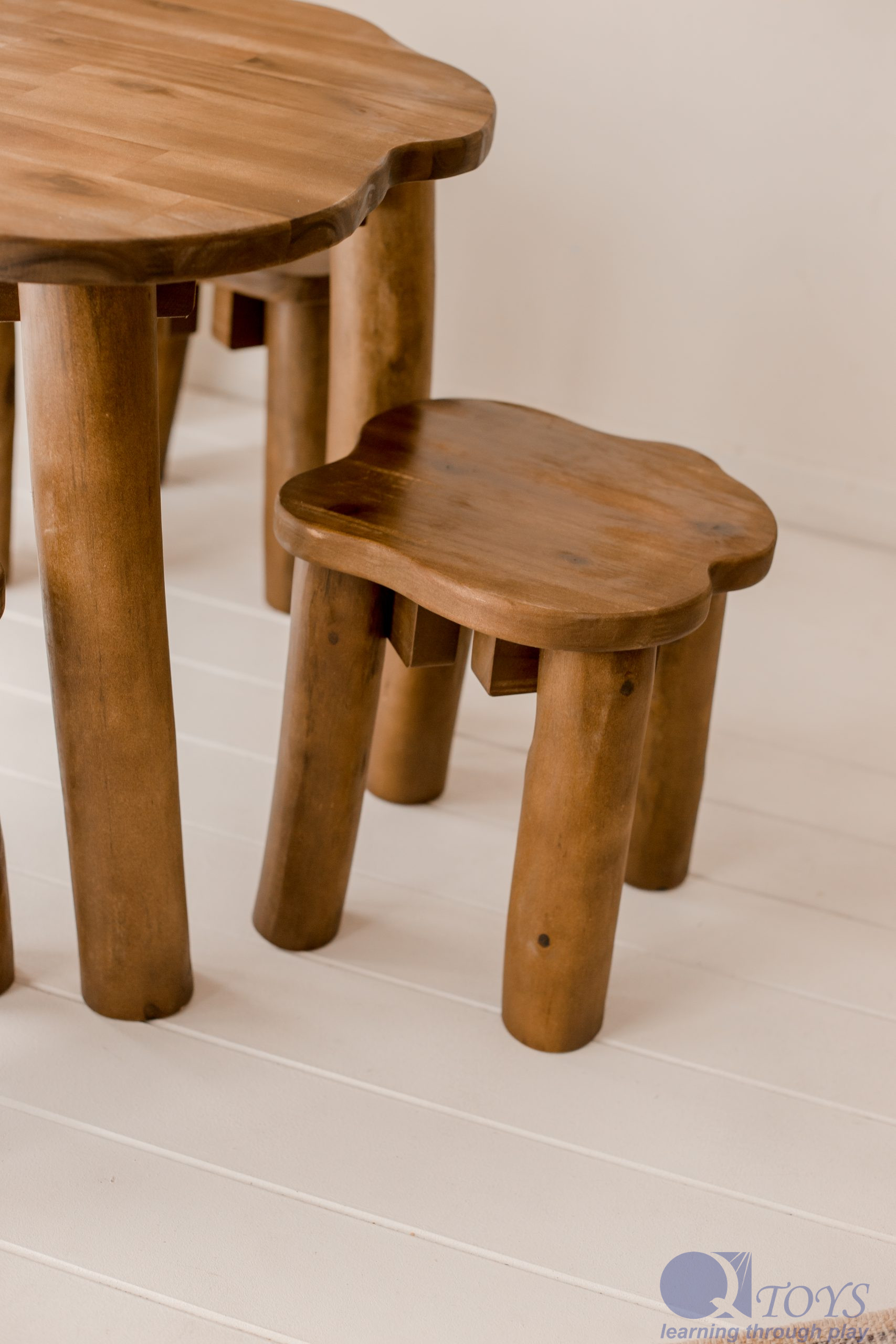 Hardwood Tree Table and 3 Stools Set