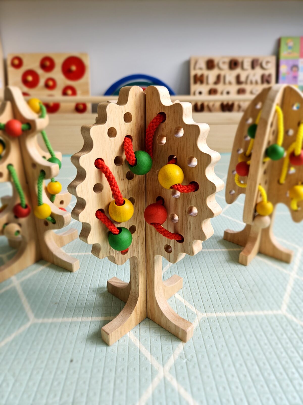 Solid Lacing Trees set of 3