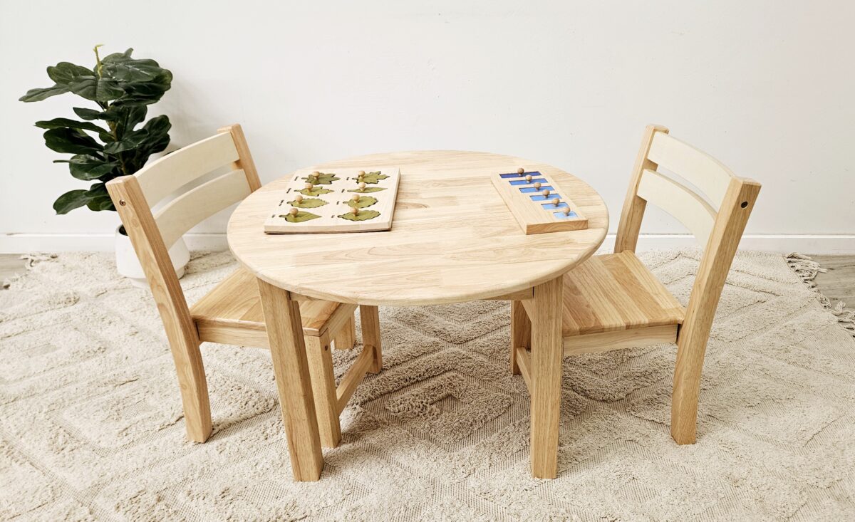 Medium Round Table with 2 Stacking Chairs - Image 4