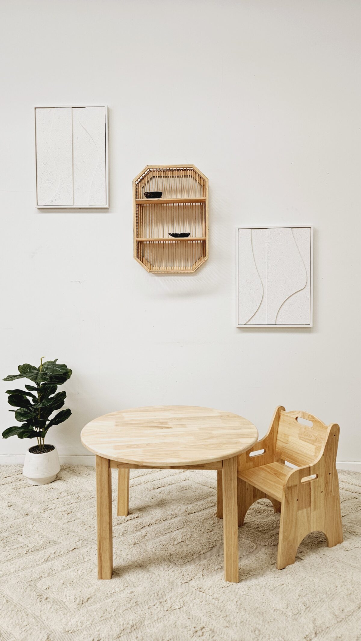 Medium Round Table and 2 Toddler Chairs - Image 3