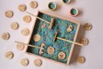 Sand tray and play set