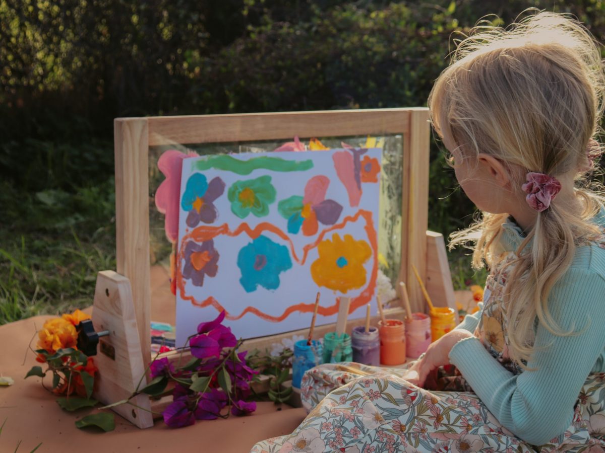 4 in 1 table Easel - Image 2