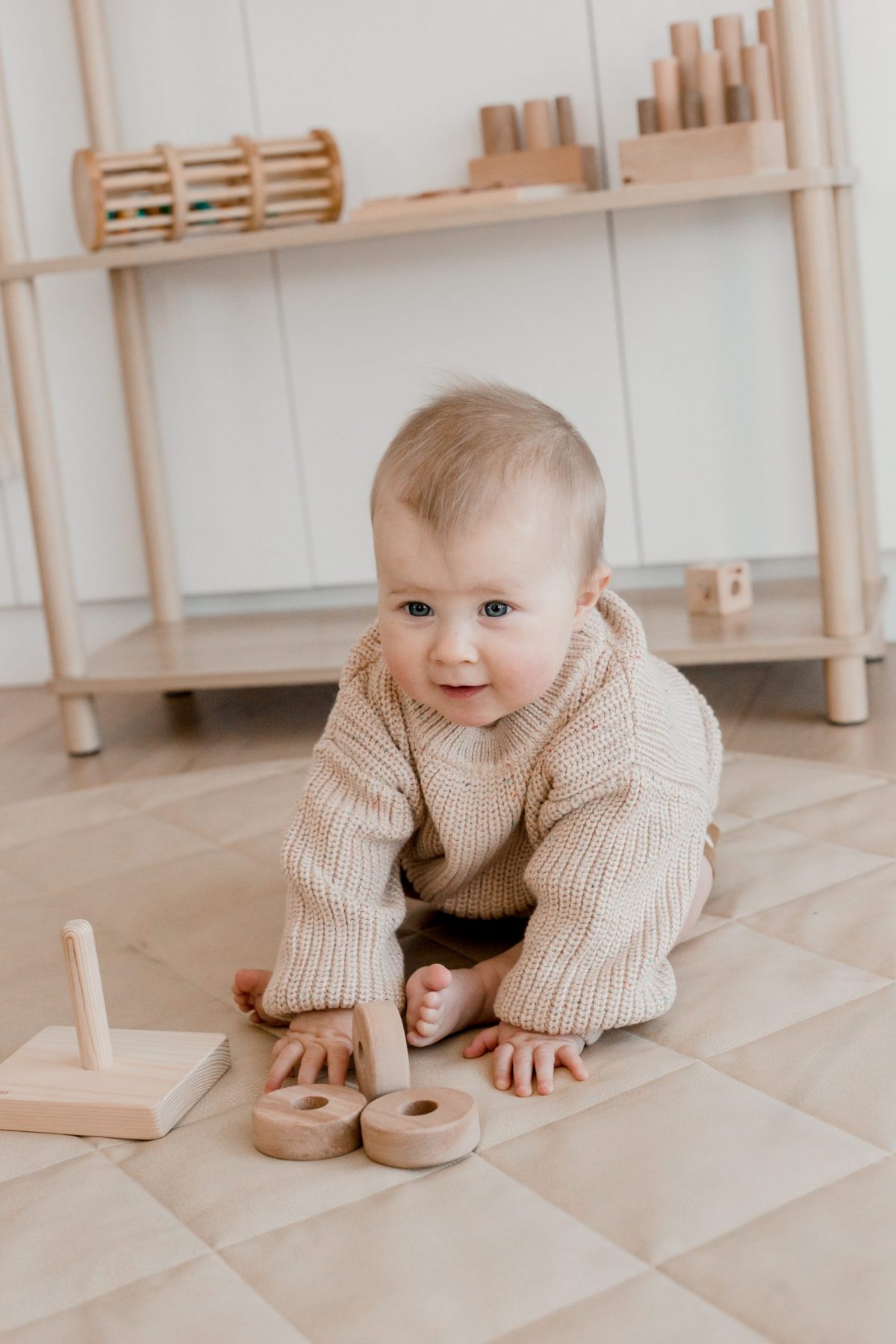 Montessori Vertical ring stacker - Image 6