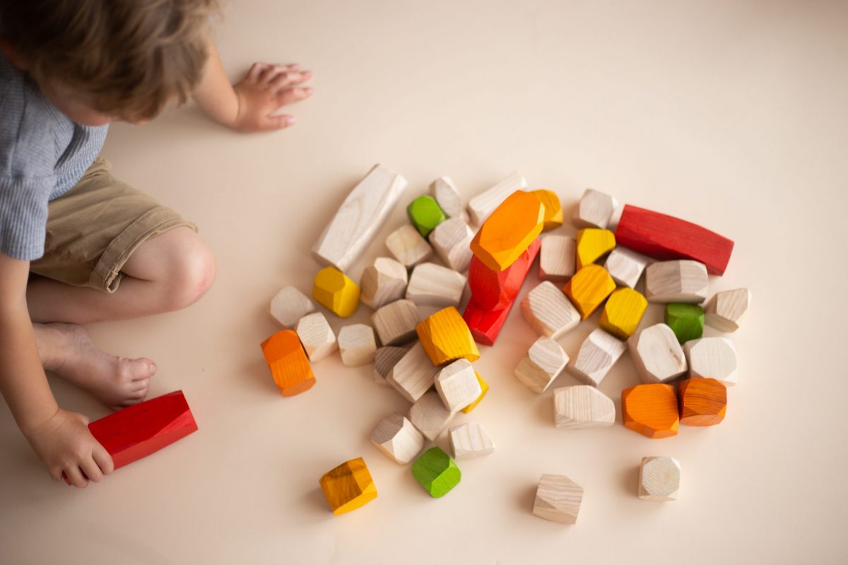 Jumbo Coloured Stacking Gems - Image 4