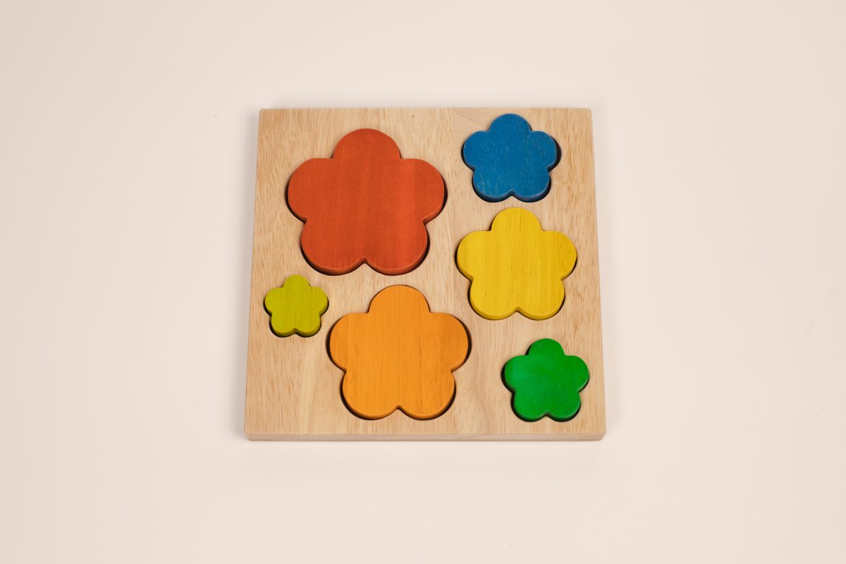 Flower Shape Puzzle - Image 1