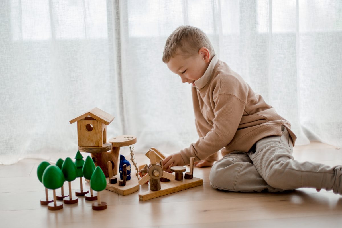 Wooden Tree Play Set - Image 3