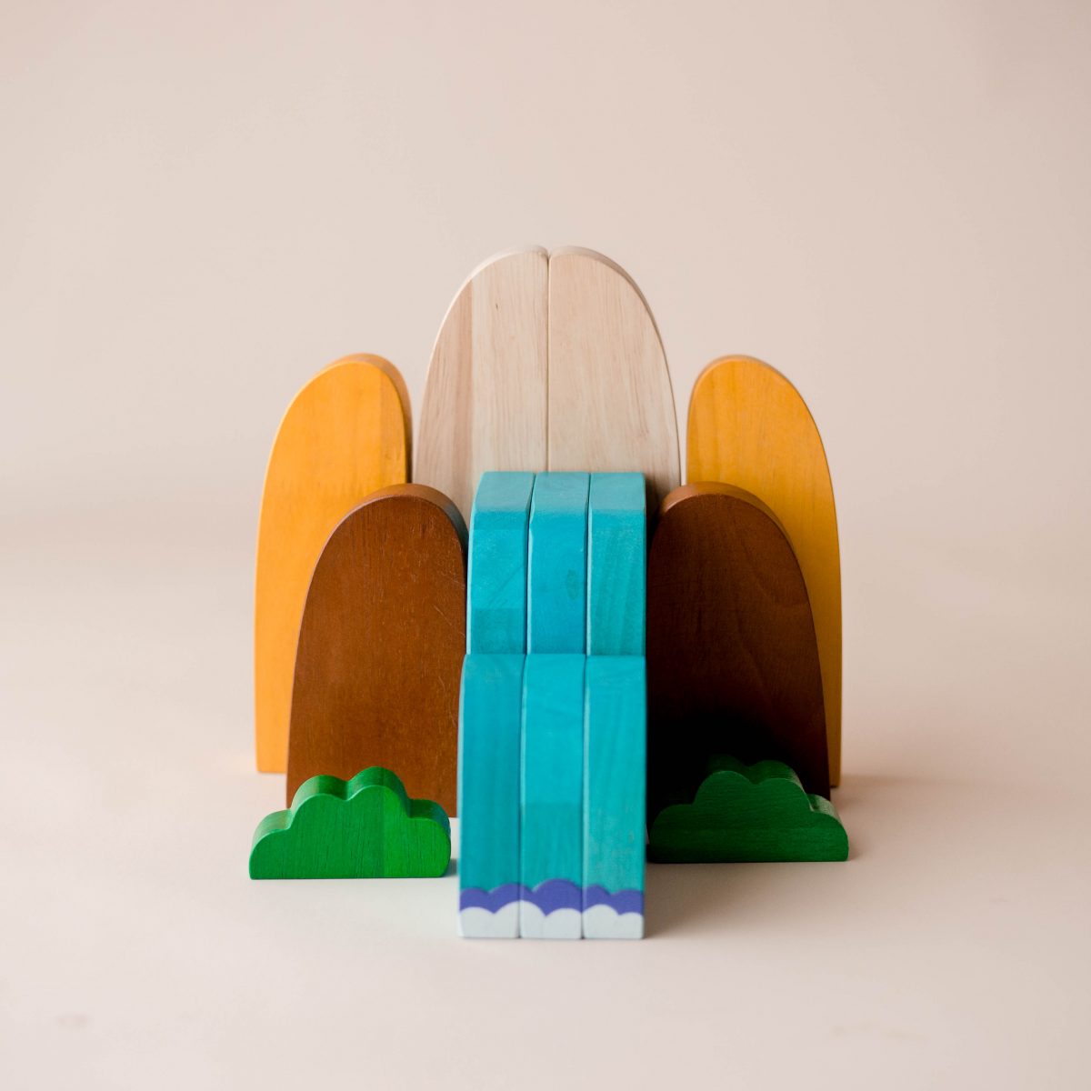 3D Waterfall Play Set - Image 3