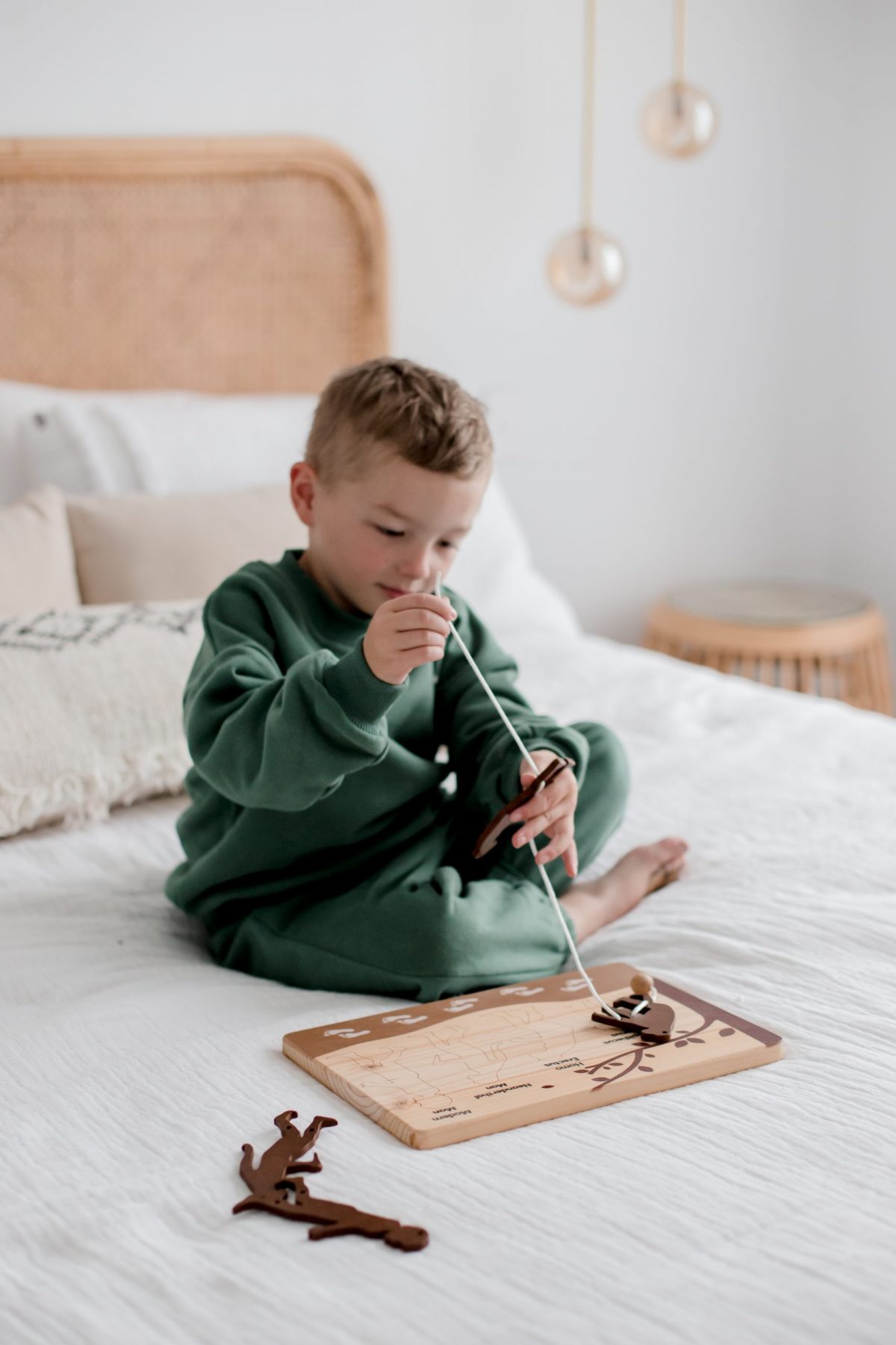 Human Evolution Puzzle & Lacing Set - Image 2