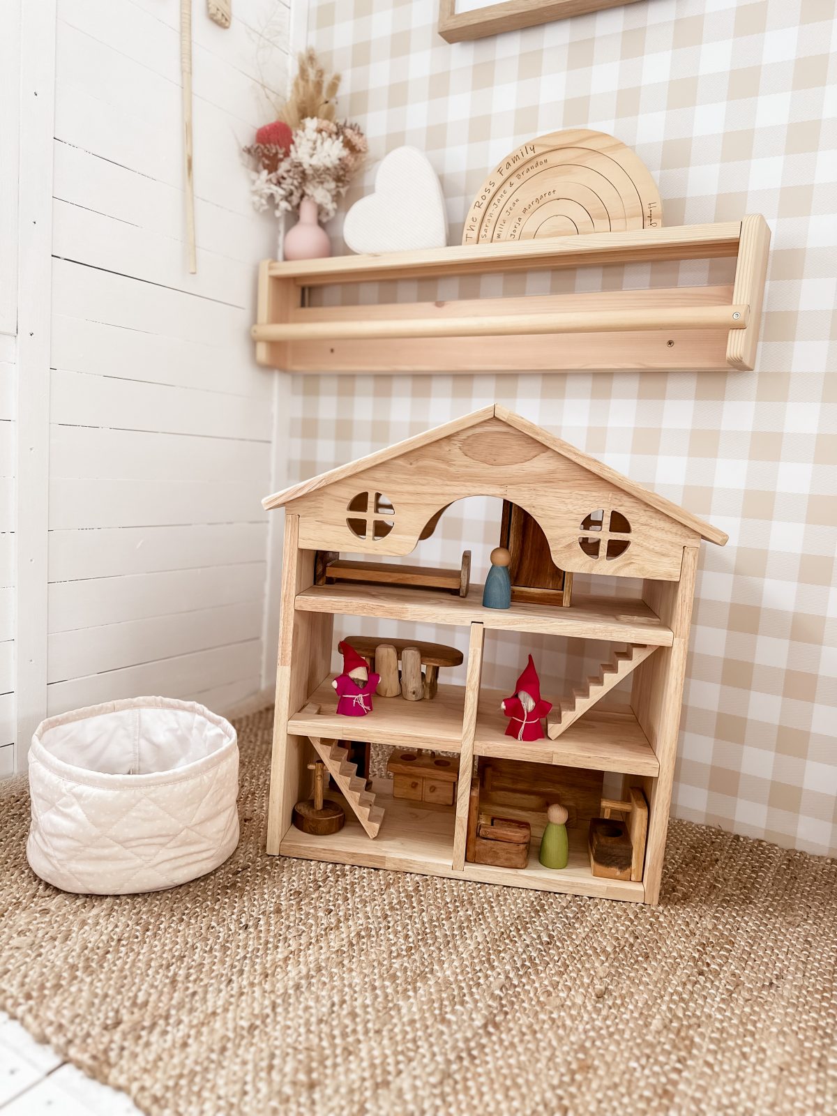 Classic Wooden Dollhouse - Image 8