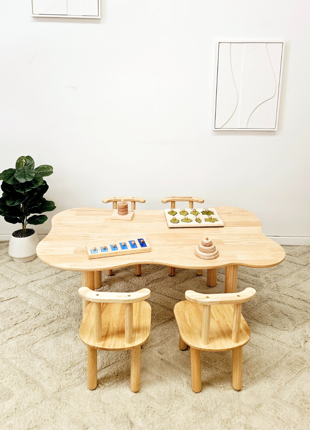 393 (2) Children's hardwood cloud table with 4 chairs - Image 1