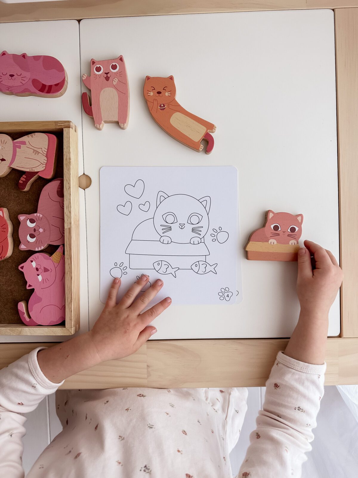 Cat play set & colouring - Image 3