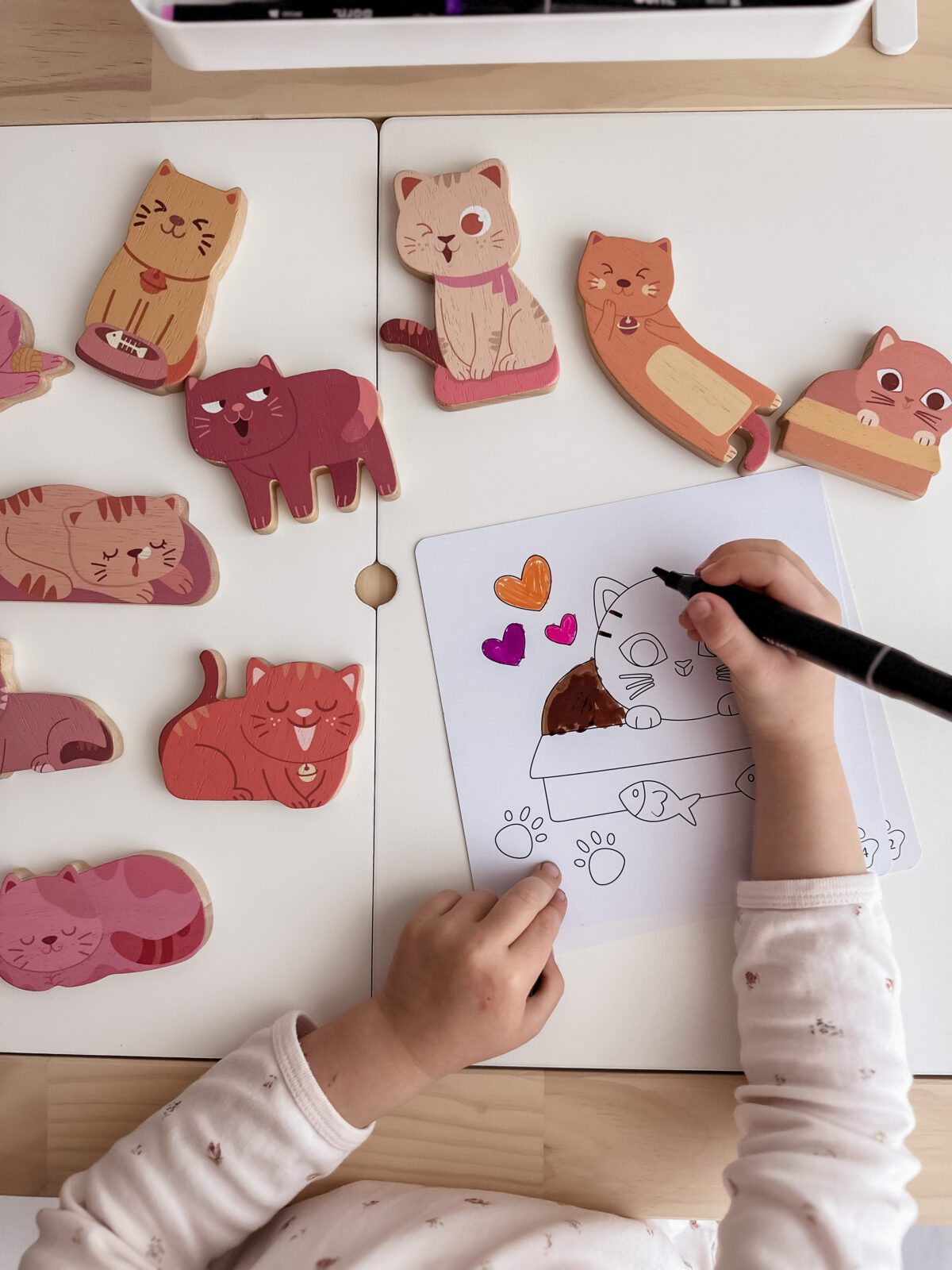 Cat play set & colouring - Image 6