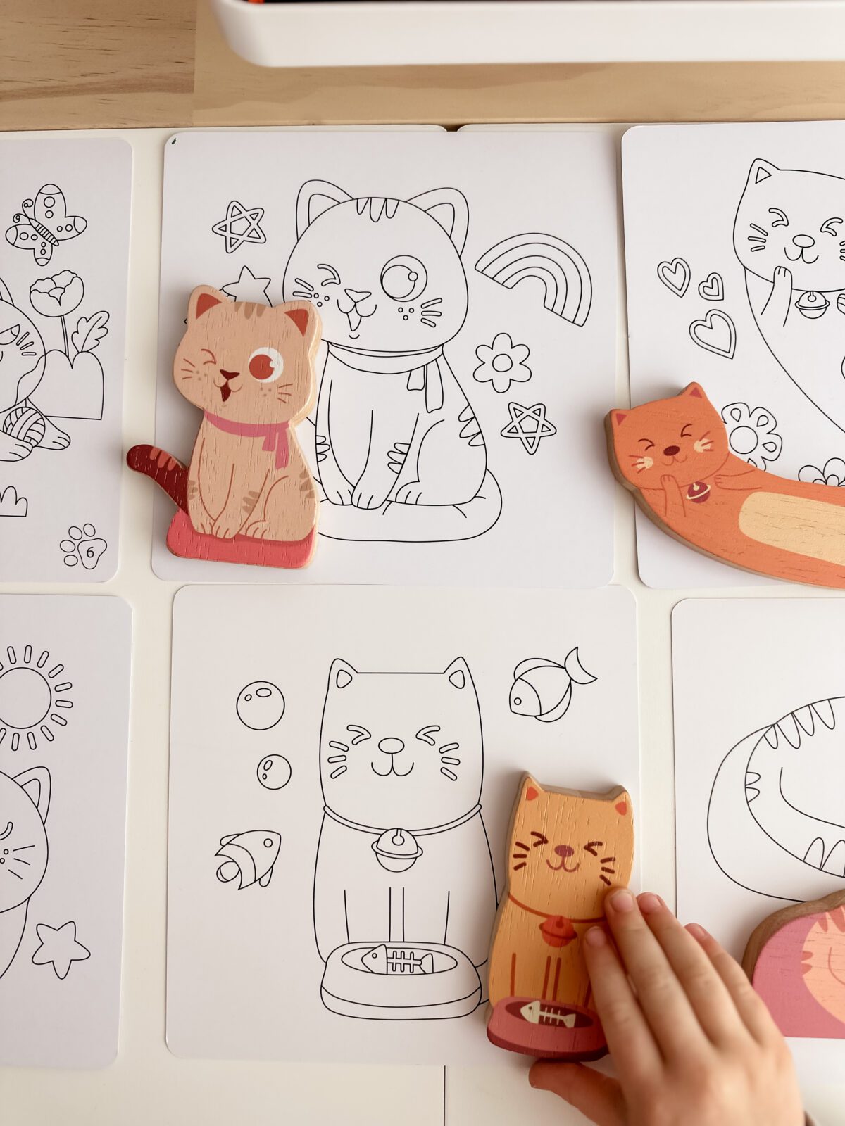 Cat play set & colouring - Image 9