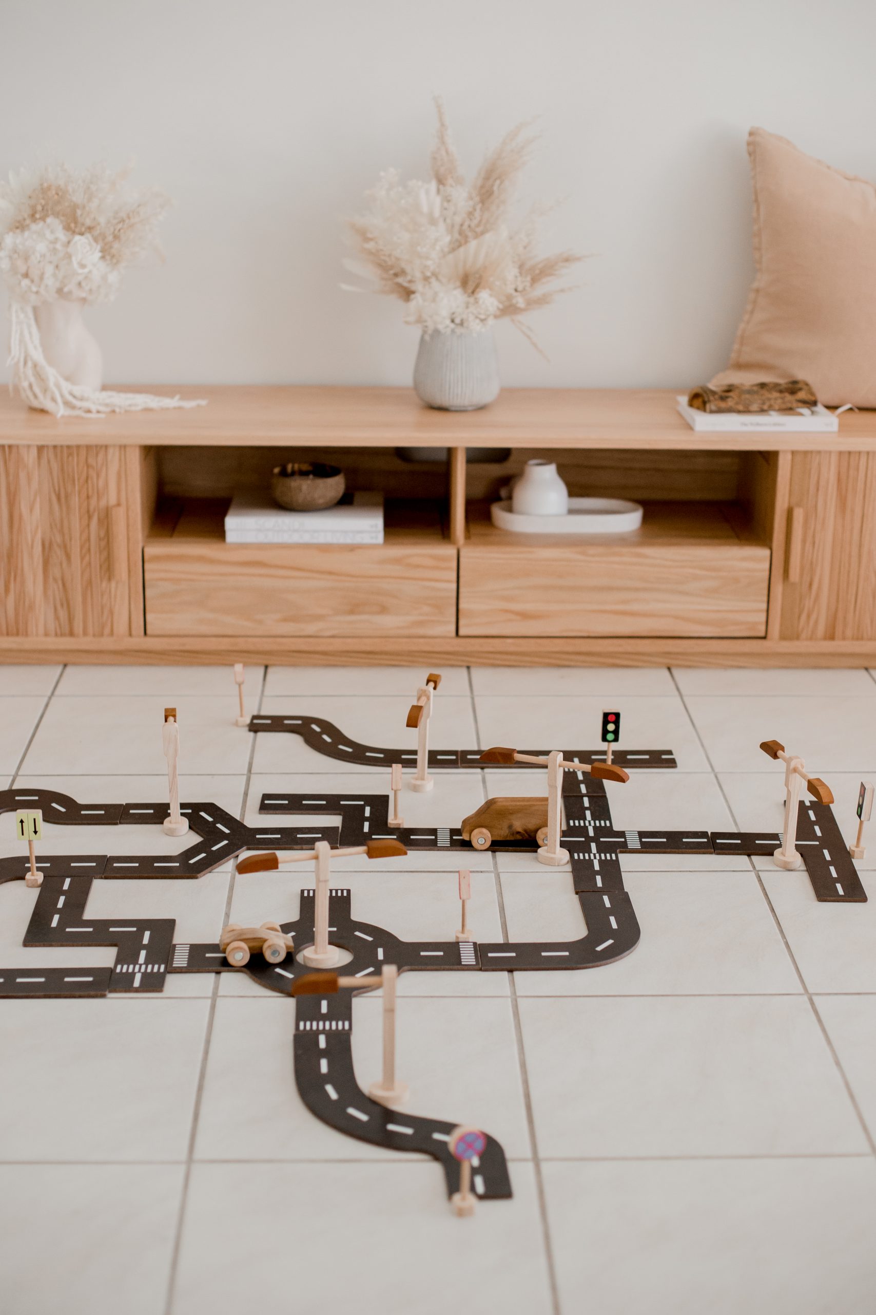 Road Play Set - Image 2