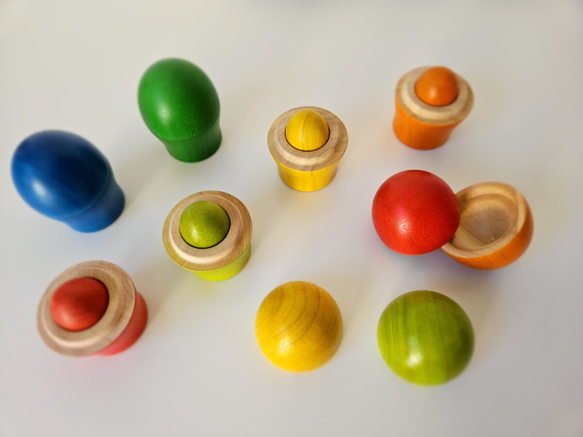 Sorting egg cups - Image 8