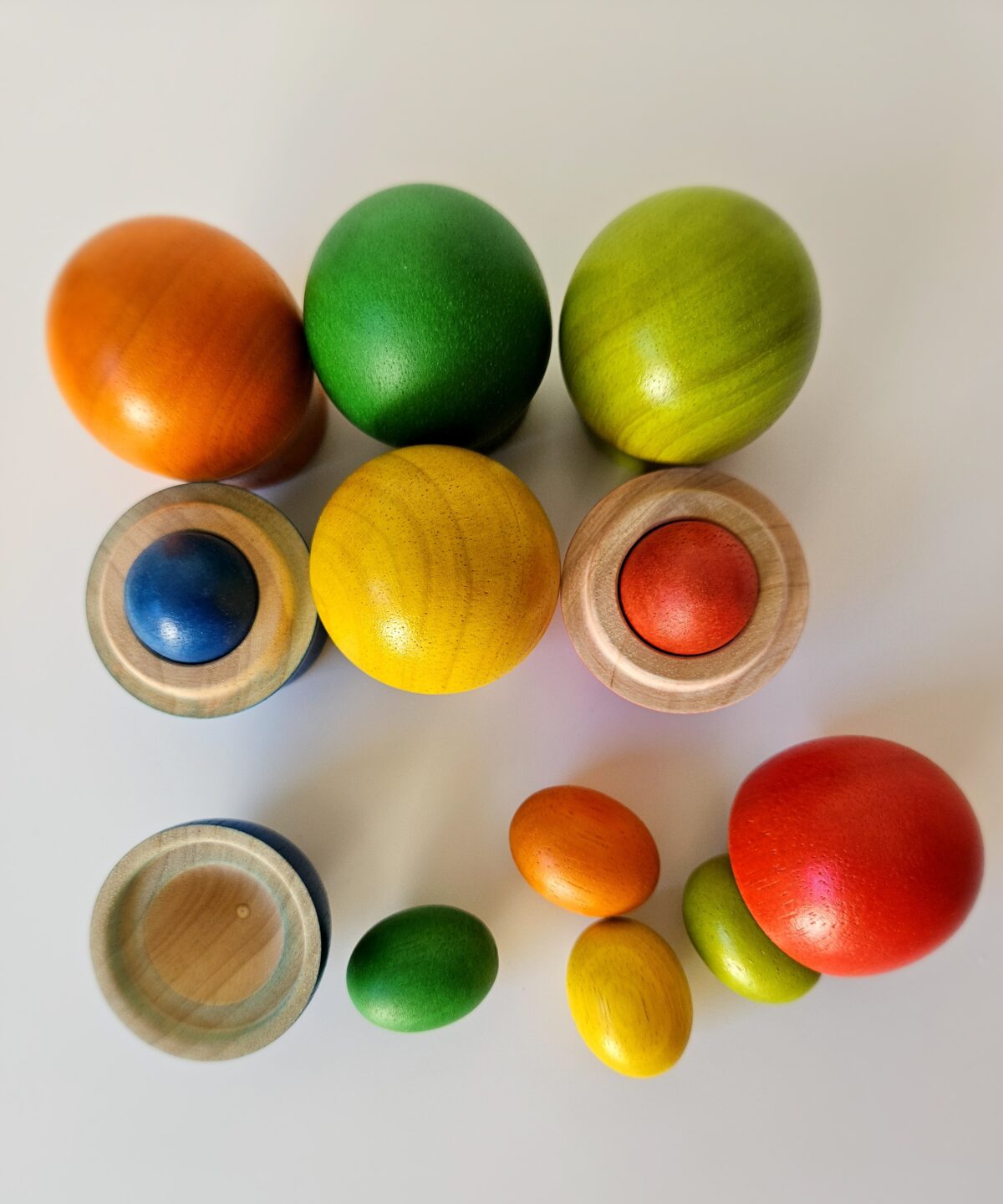 Sorting egg cups - Image 10