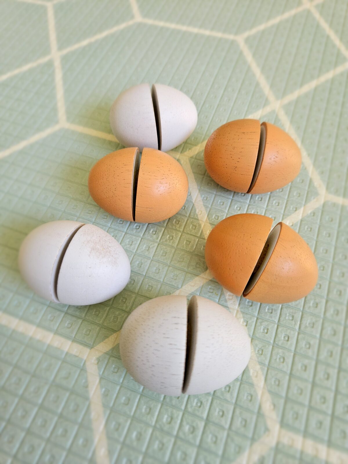 Wooden eggs set of 6 - Image 4