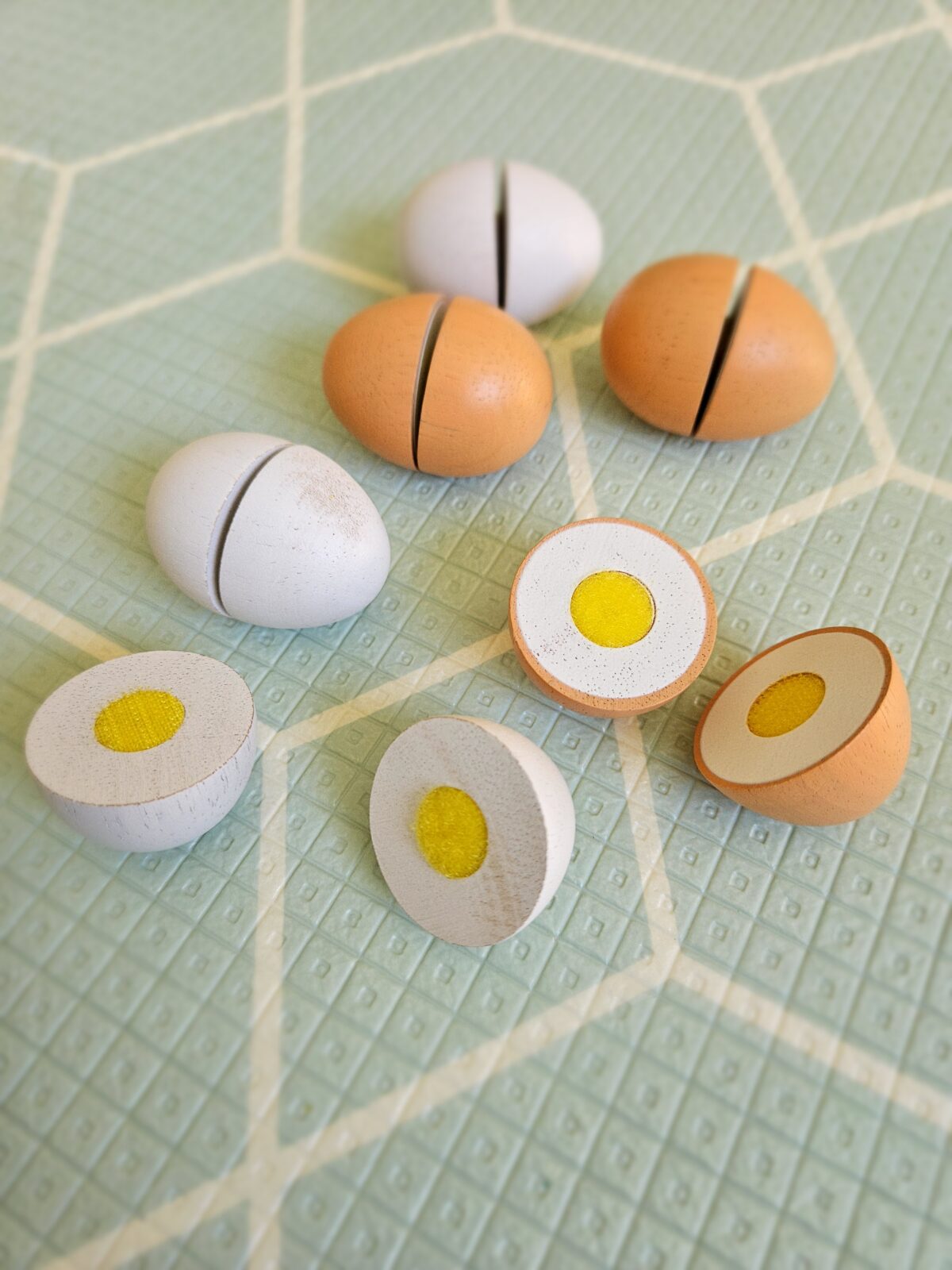 Wooden eggs set of 6 - Image 5