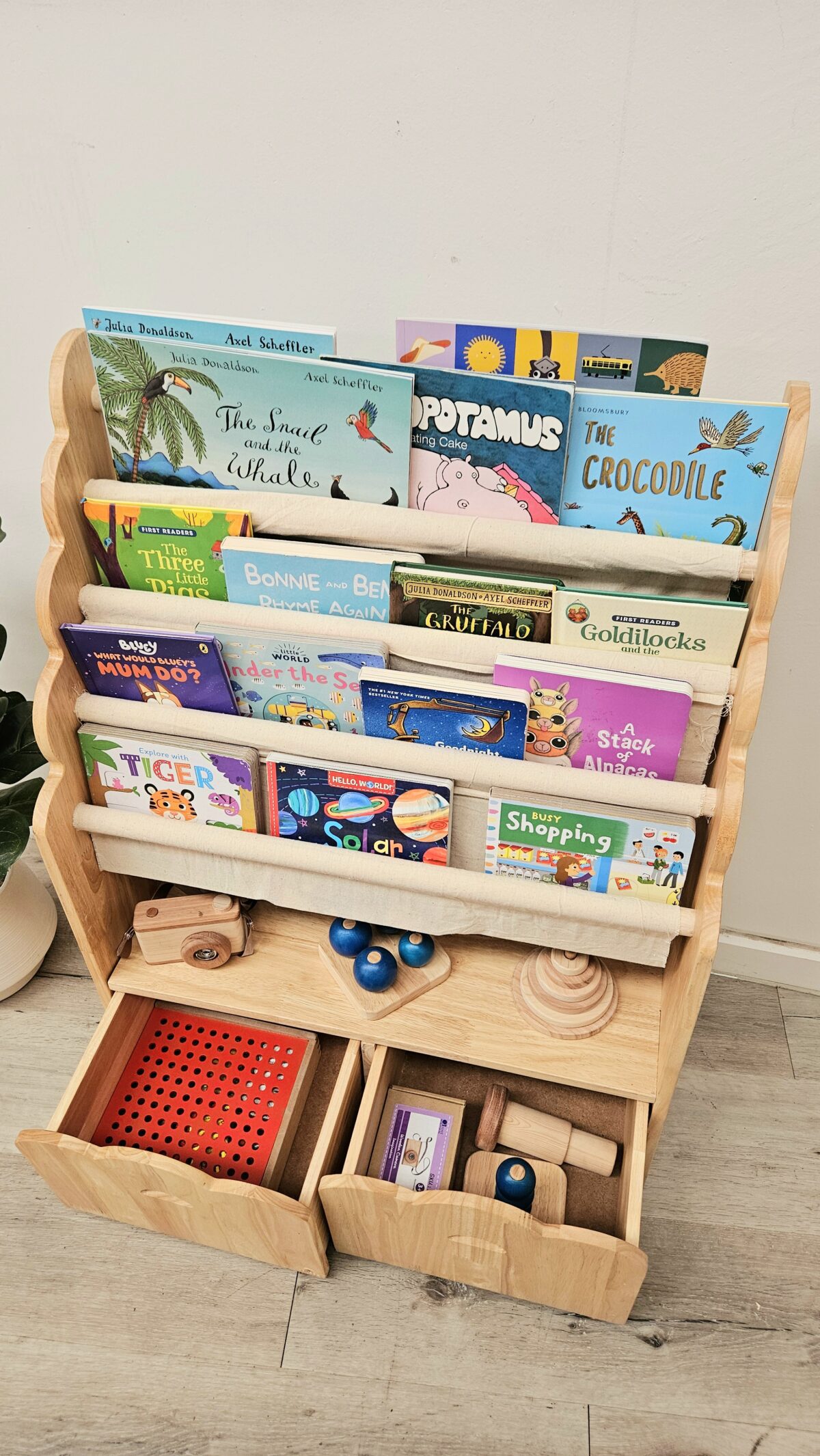4 Tier Bookshelf & Drawers - Image 6