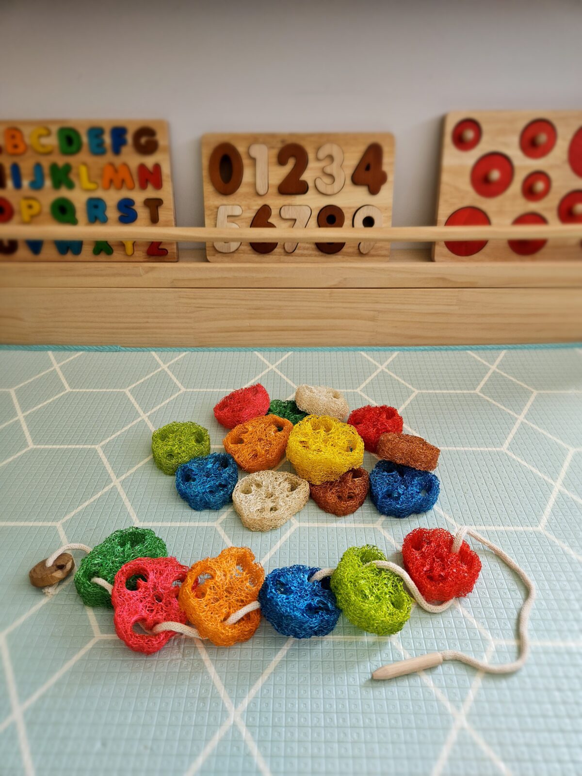 Rainbow Loofah Lacing Set - Image 8