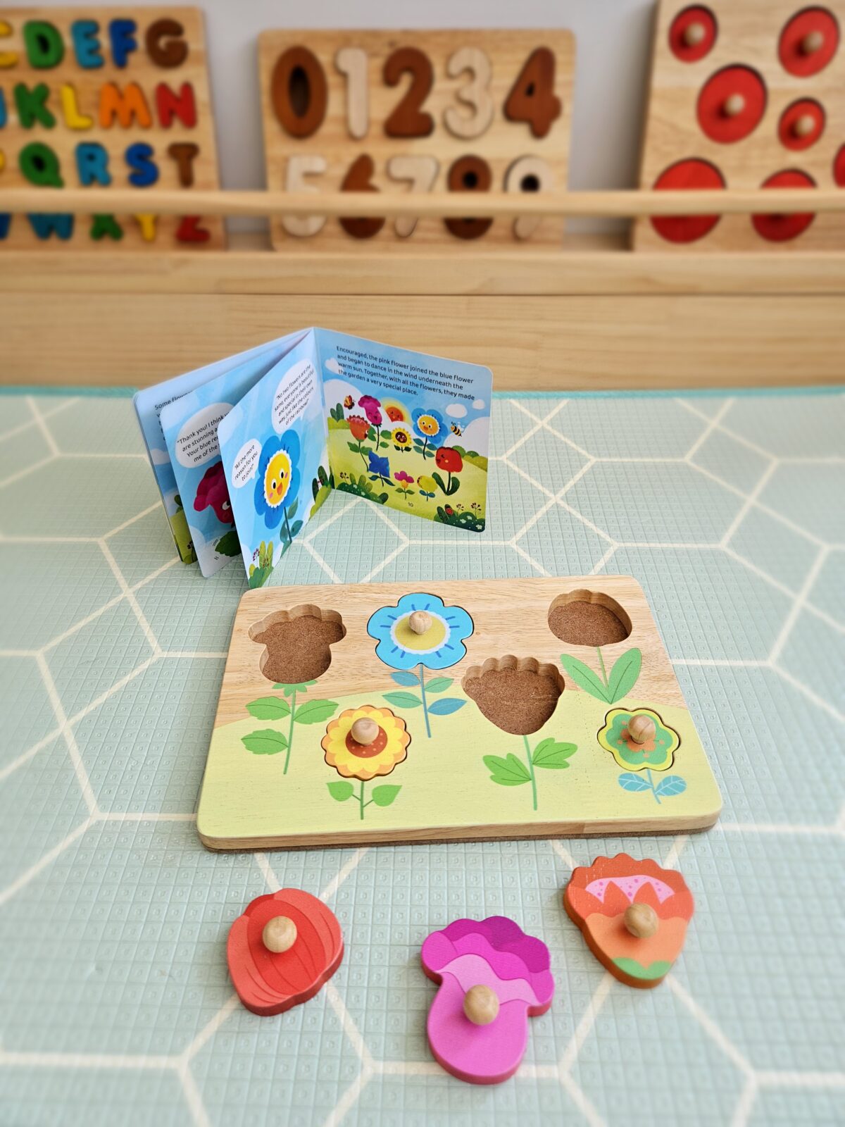 Colourful Flower Garden Puzzle and Book Set - Image 11