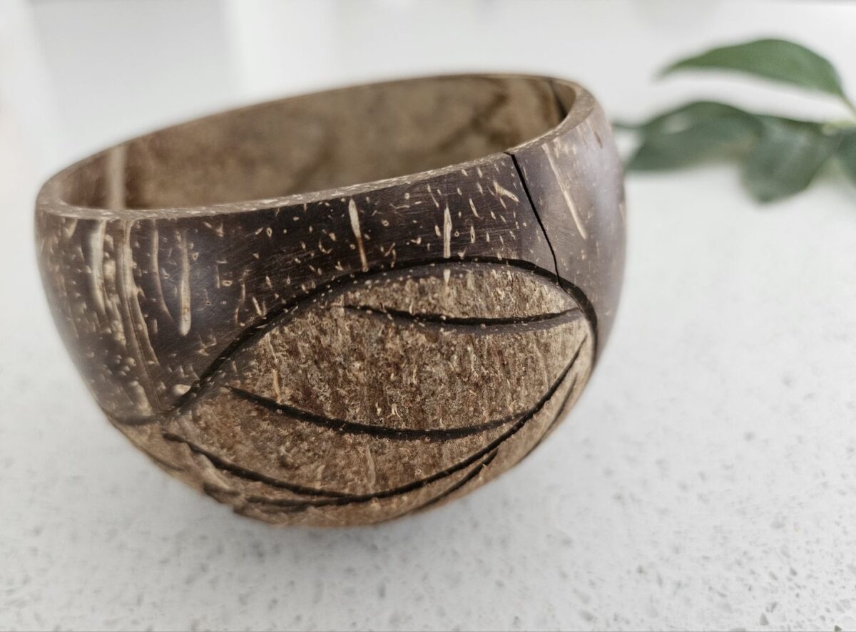 Leaf Patterned Coconut Bowl - Image 4