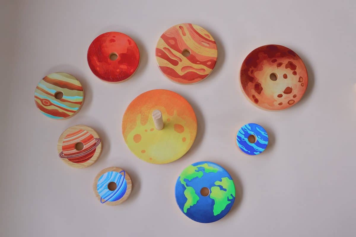 Stacking Planets - Image 7
