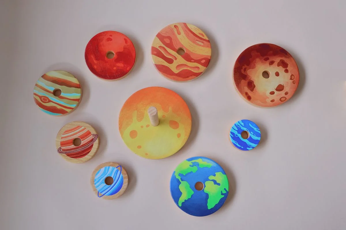 Stacking Planets - Image 7