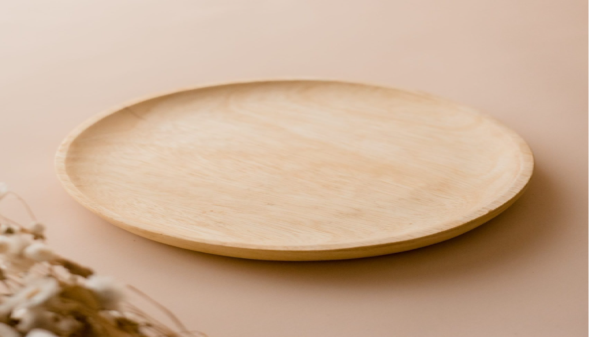 795 10 inch wooden plate - Image 1