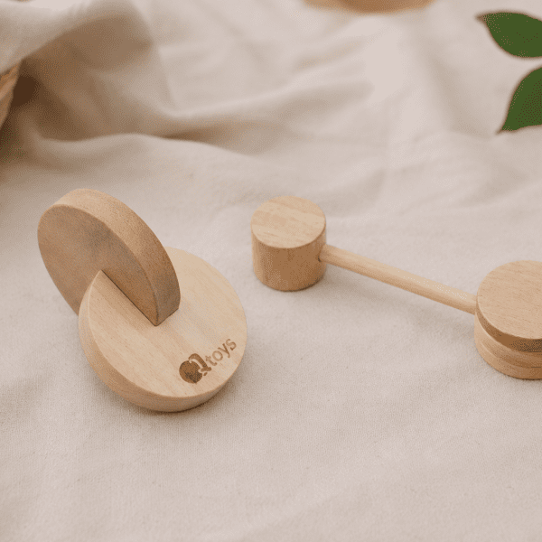 Tactile grasping and resonance set