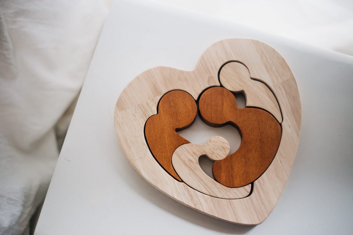 Love and Hugs Puzzle - Image 2